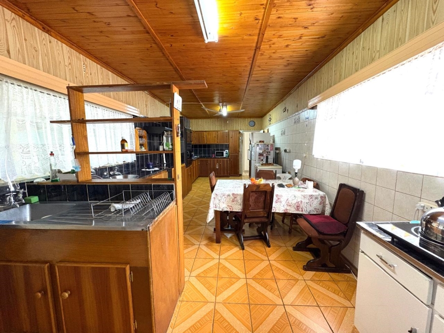 4 Bedroom Property for Sale in Naudeville Free State